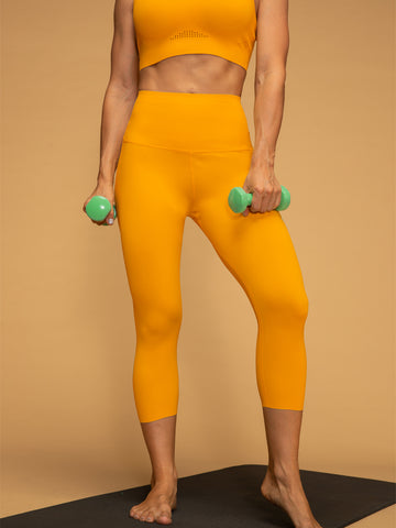 Zero Gravity Mid Waist Cropped Yoga Leggings