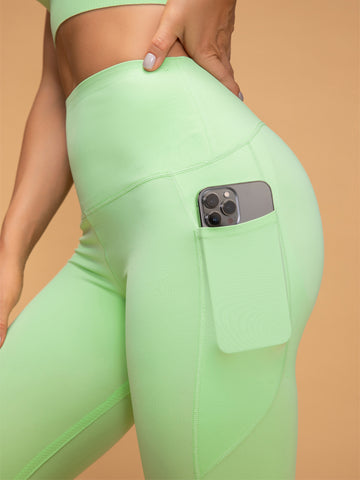Zero Gravity Mid Waist Soft Pocketed 7/8 Leggings