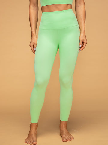 Zero Gravity Mid Waist Soft Pocketed 7/8 Leggings