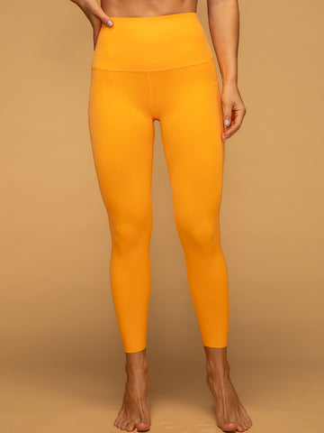Zero Gravity Mid Waist Soft Pocketed 7/8 Leggings