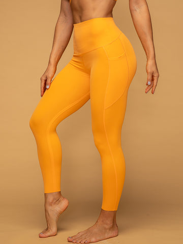 Zero Gravity Mid Waist Soft Pocketed 7/8 Leggings