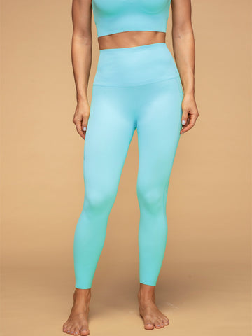 Zero Gravity Mid Waist Soft Pocketed 7/8 Leggings