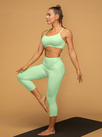 Thin Strap Sport Bra & Cropped Pocketed Leggings Set
