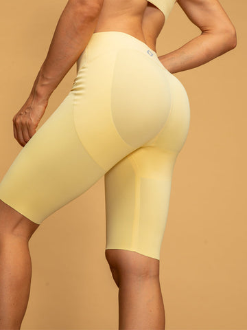 Low Waist Seamless Butt Lifting Gym Shorts
