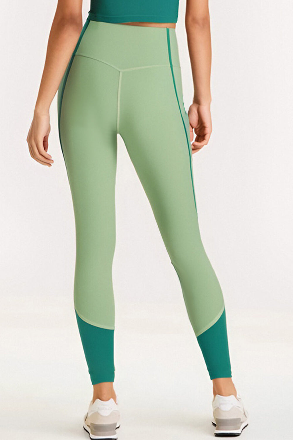 Green Vibrant Effortless Leggings