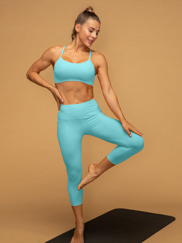 Thin Strap Sport Bra & Cropped Pocketed Leggings Set