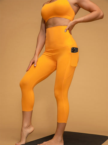 Ultrasculpt High Rise Seamless Pocketed Cropped Leggings