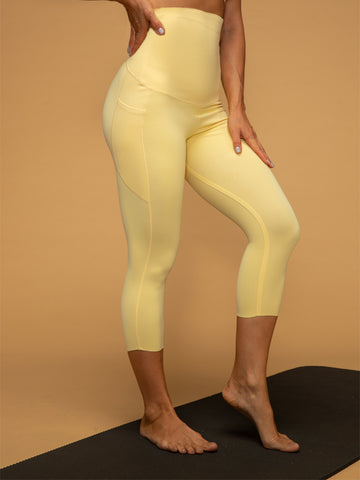 Ultrasculpt High Rise Seamless Pocketed Cropped Leggings